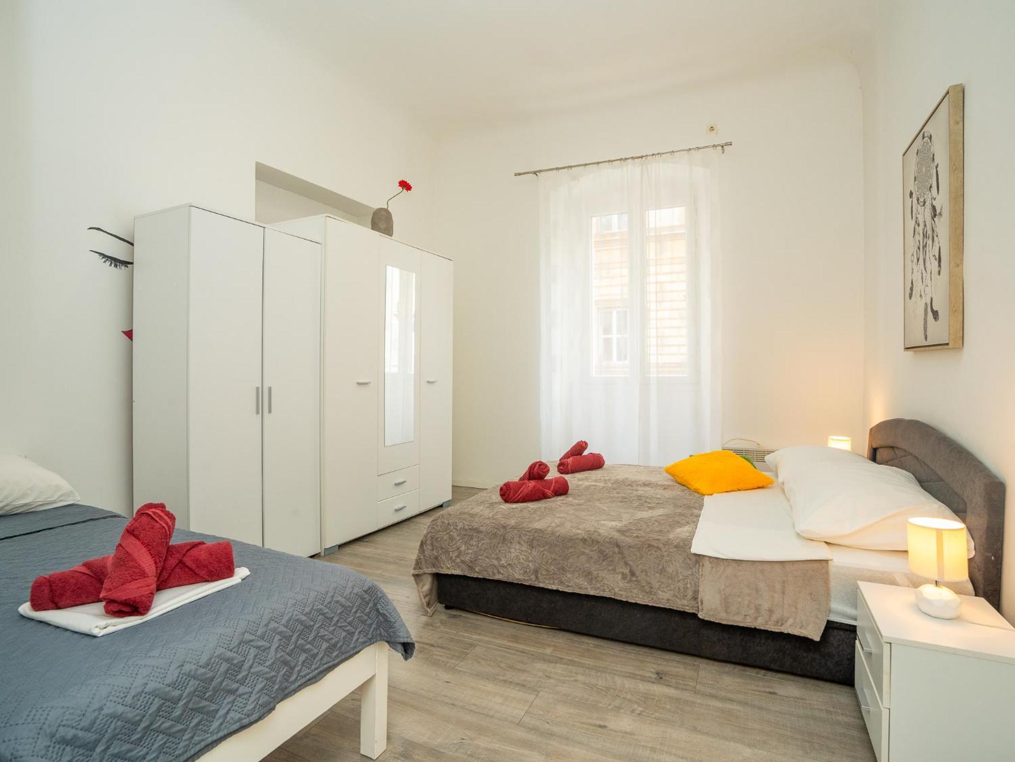 Apartments Lucija & Katia Rijeka Luaran gambar